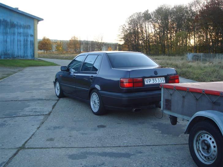 VW Vento GL - Solgt billede 4