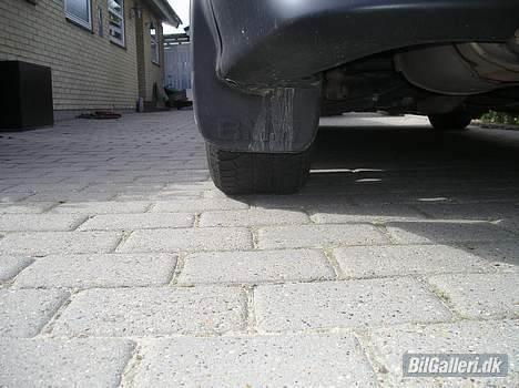 BMW 316i Compact - De er da lidt brede dækkene billede 3