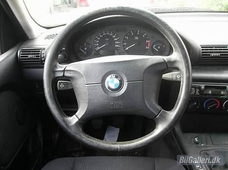 BMW 316i Compact - Den er slidt men er også blevet brugt til arbejde en gang af mig self :/ ikk smart billede 9