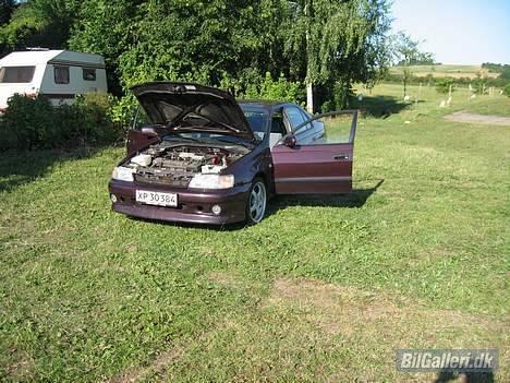 Toyota carina e (SOLGT) billede 4