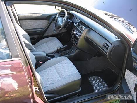 Toyota carina e (SOLGT) billede 6