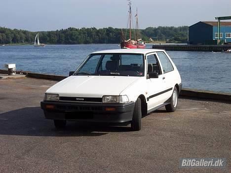 Toyota corolla  1,3 12v ER SOLGT billede 5