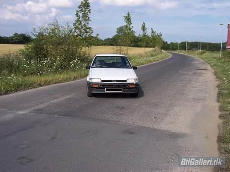 Toyota corolla  1,3 12v ER SOLGT billede 9