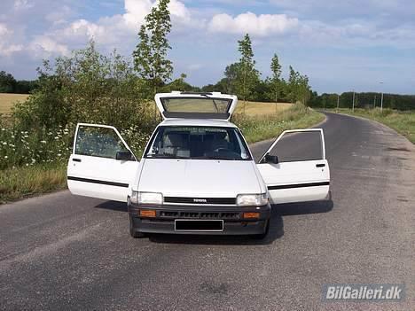 Toyota corolla  1,3 12v ER SOLGT billede 10