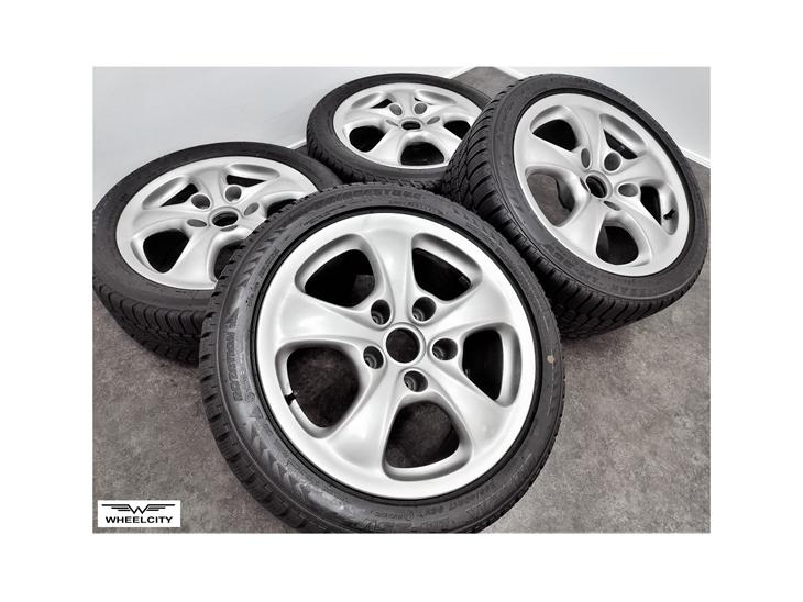 {{currentPhoto.altText}} billede {{currentPhoto.number}}