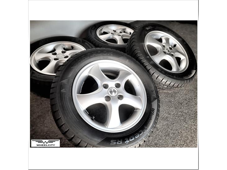 {{currentPhoto.altText}} billede {{currentPhoto.number}}