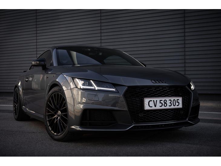 {{currentPhoto.altText}} billede {{currentPhoto.number}}