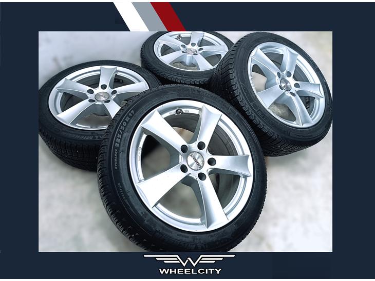 {{currentPhoto.altText}} billede {{currentPhoto.number}}