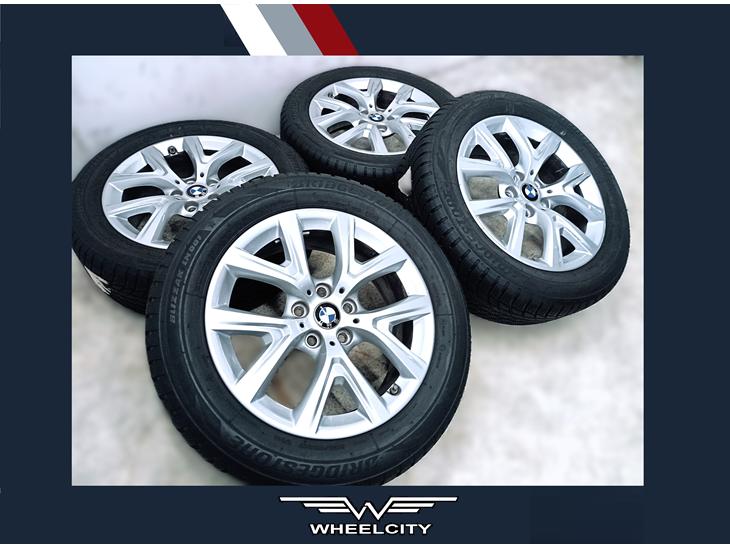 {{currentPhoto.altText}} billede {{currentPhoto.number}}