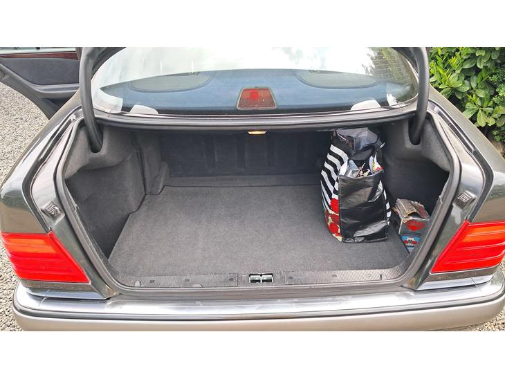 Mercedes-Benz E 200 Manual, 5-trins, 136ps, 1996