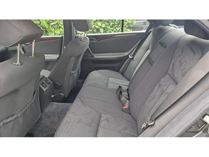 Mercedes-Benz E 200 Manual, 5-trins, 136ps, 1996