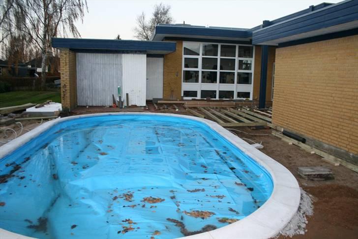 Ny terrasse med pool billede 44