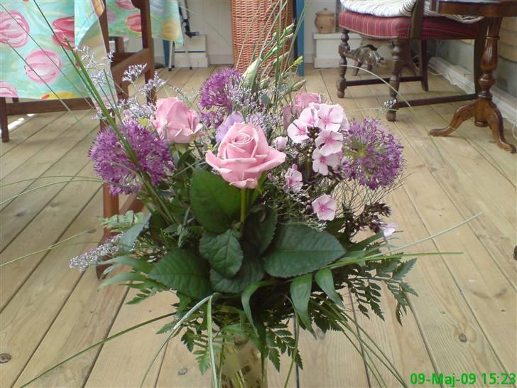 Blomster Buketter - Mor´s dags buket. 2009 billede 2