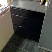 Lakkering af køkken plus div