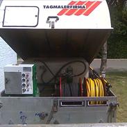 det jeg går og arbejder med tagrenser og tagmaler + maler