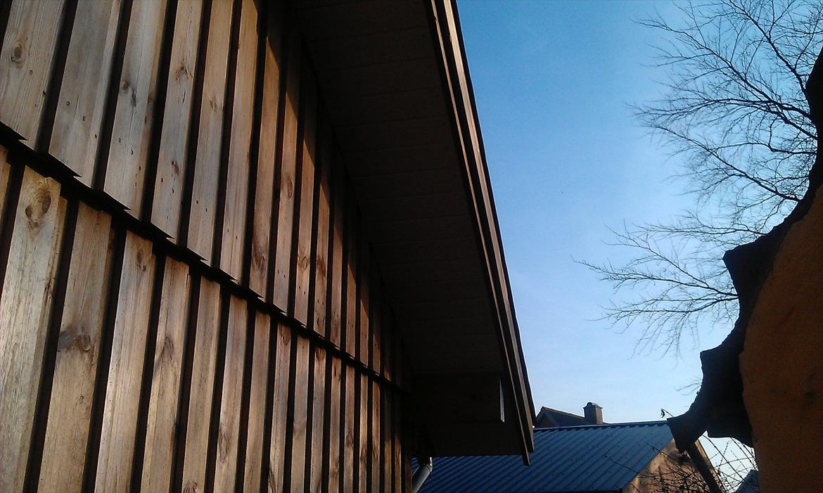 Hegn og garage billede 12
