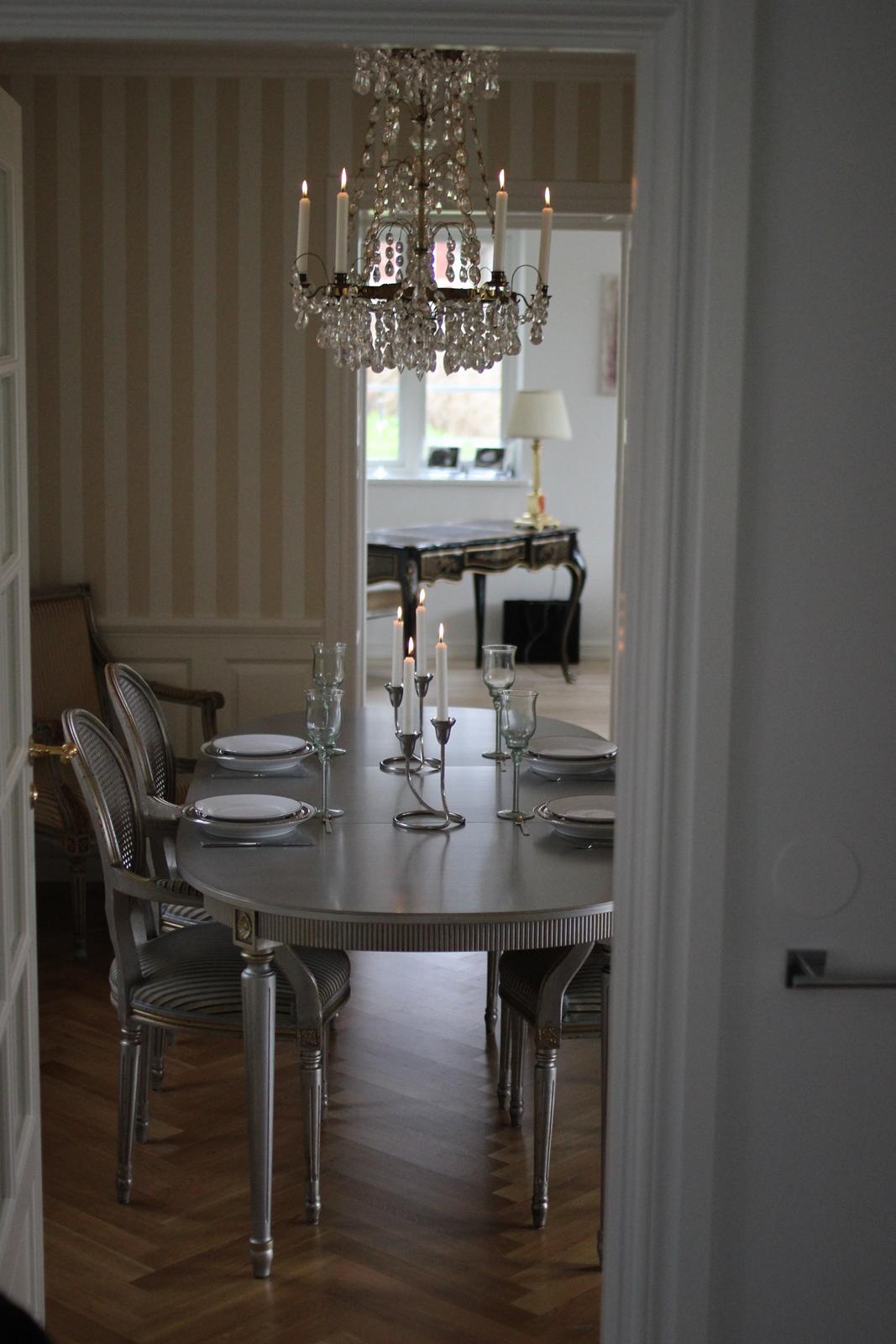 Renovering af Spisebord billede 26