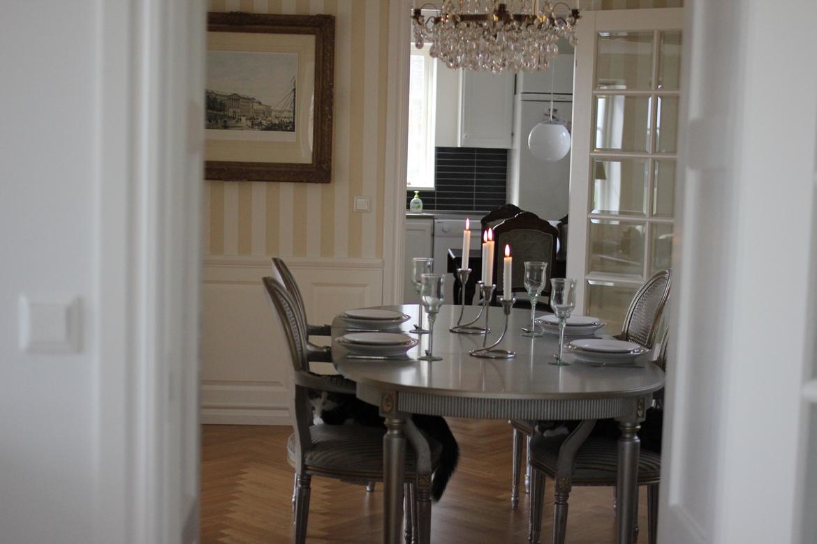 Renovering af Spisebord billede 31