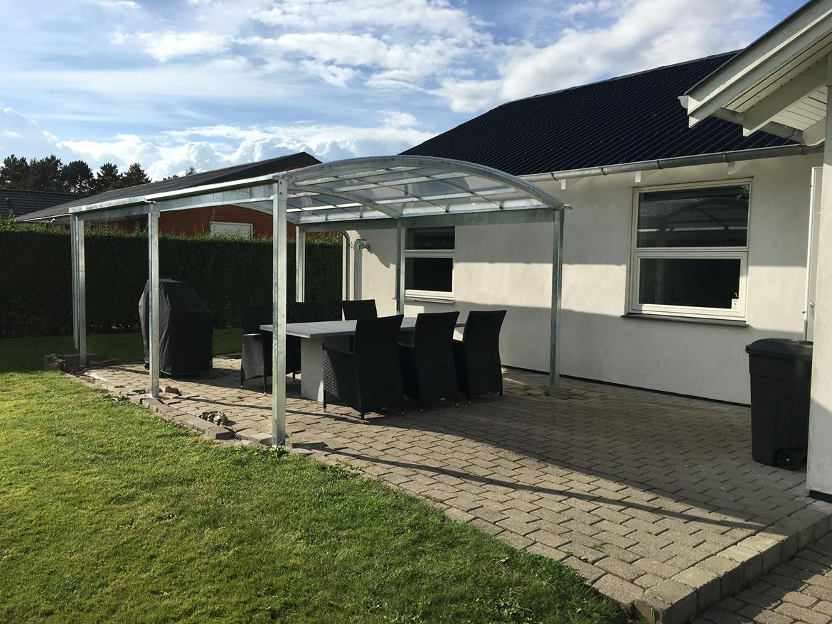 Overdækket terrasse  - Så kom overdækningen op.... billede 3