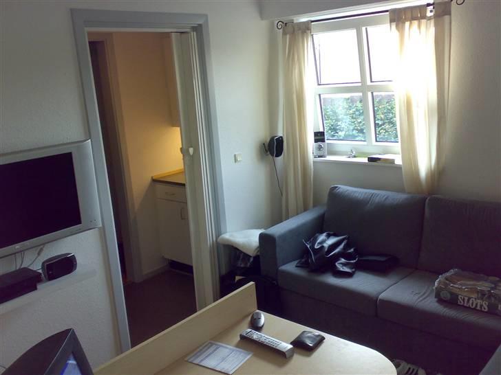 Lejlighed 2vær. - 9/35 kvm - Der er ikke meget plads billede 1