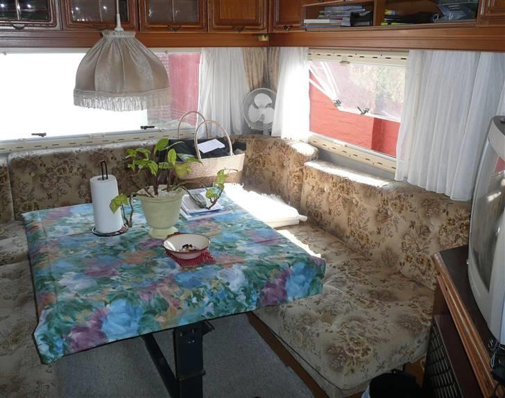 Villa - SOLGT -  - Sofagruppe i campingvogn billede 18