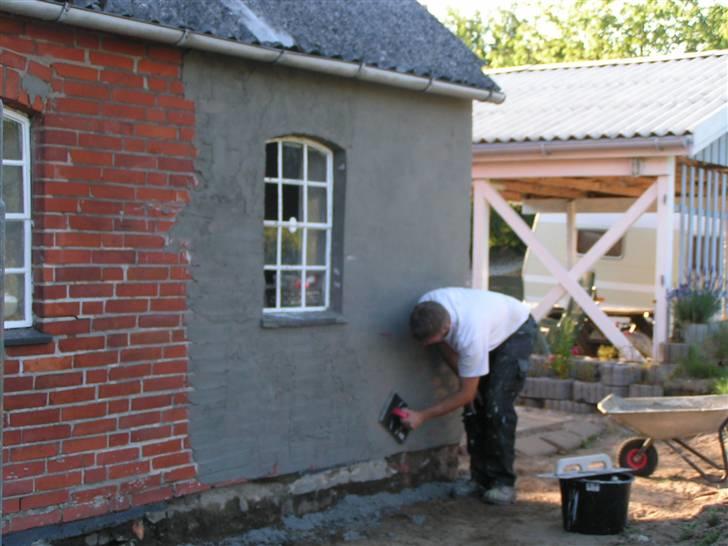 Villa 3 - ejeren igang med skuringen billede 7