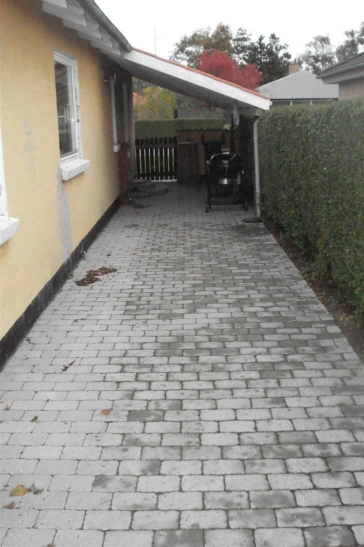 Villa 4 - Den nye flisebelægning billede 15