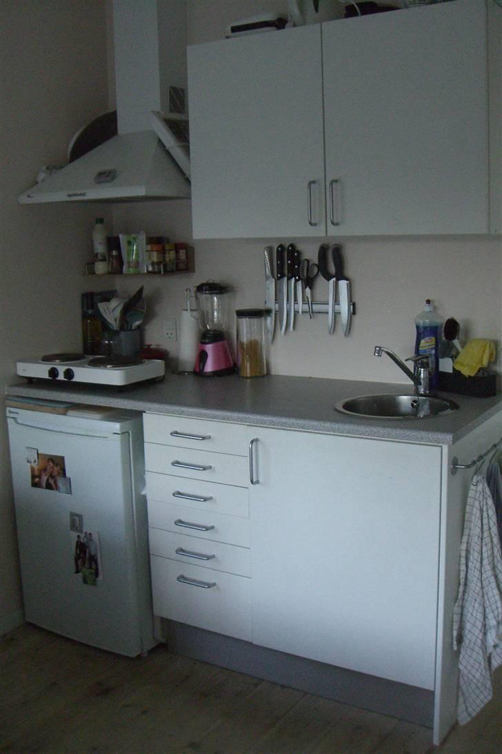 Lejlighed 2 - fraflyttet - Køkken. billede 3