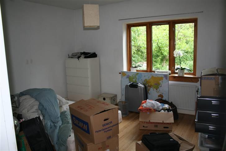 Villa 6 v. incl kælder billeder af boliger uploaded af michael m Soveværelse kælder