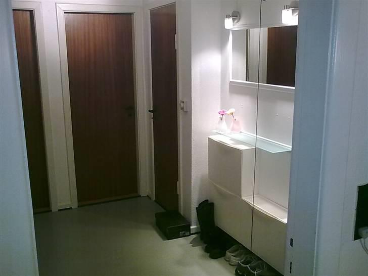 Lejlighed 3 - gangen fra stuen billede 6