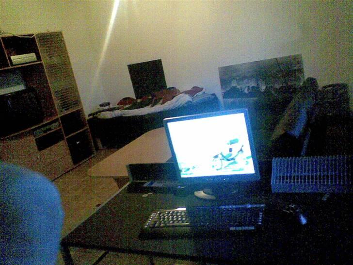 Ungdomsværelse the room  - computer og tja værelset  billede 6