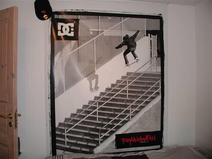 Ungdomsværelse Skater Crib* - - Min store DC banner :) billede 10