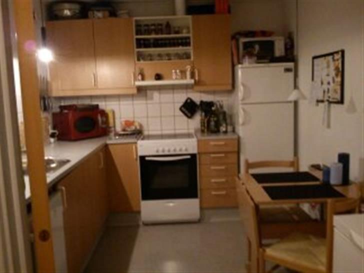 Rækkehus 2 - Vores dejlige lille køkken. billede 8