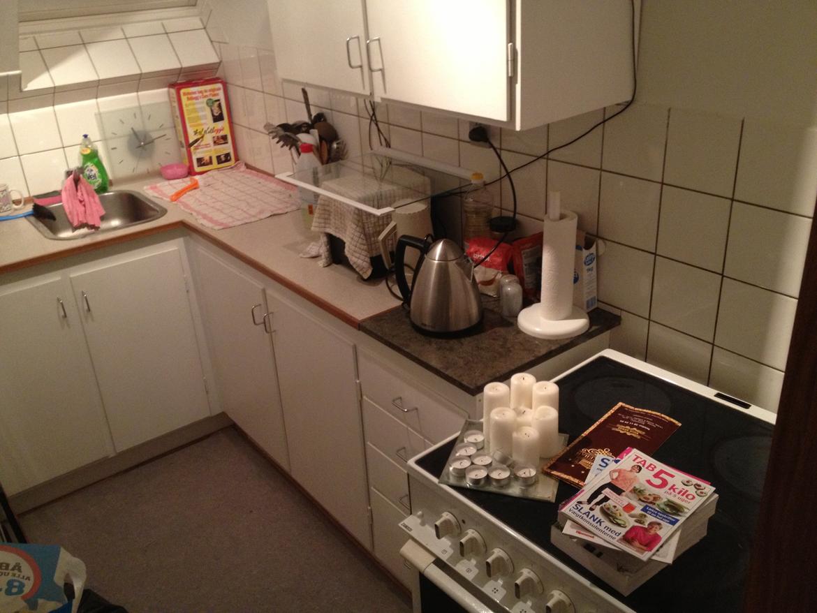 Lejlighed 1 - Vores lille lidt for smalle køkken men okey billede 5