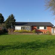 Villa 3 værelser, 2 badeværelser på lukket villavej