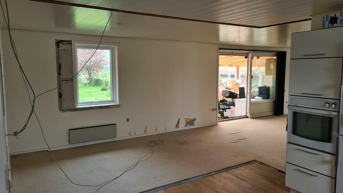 Villa 3 værelser, 2 badeværelser på lukket villavej - Væggen mellem køkken og stue bliver fjernet, alt gulv bliver fjernet og omlagt og eludtag, lampeudtag m.m. bliver lavet. billede 19