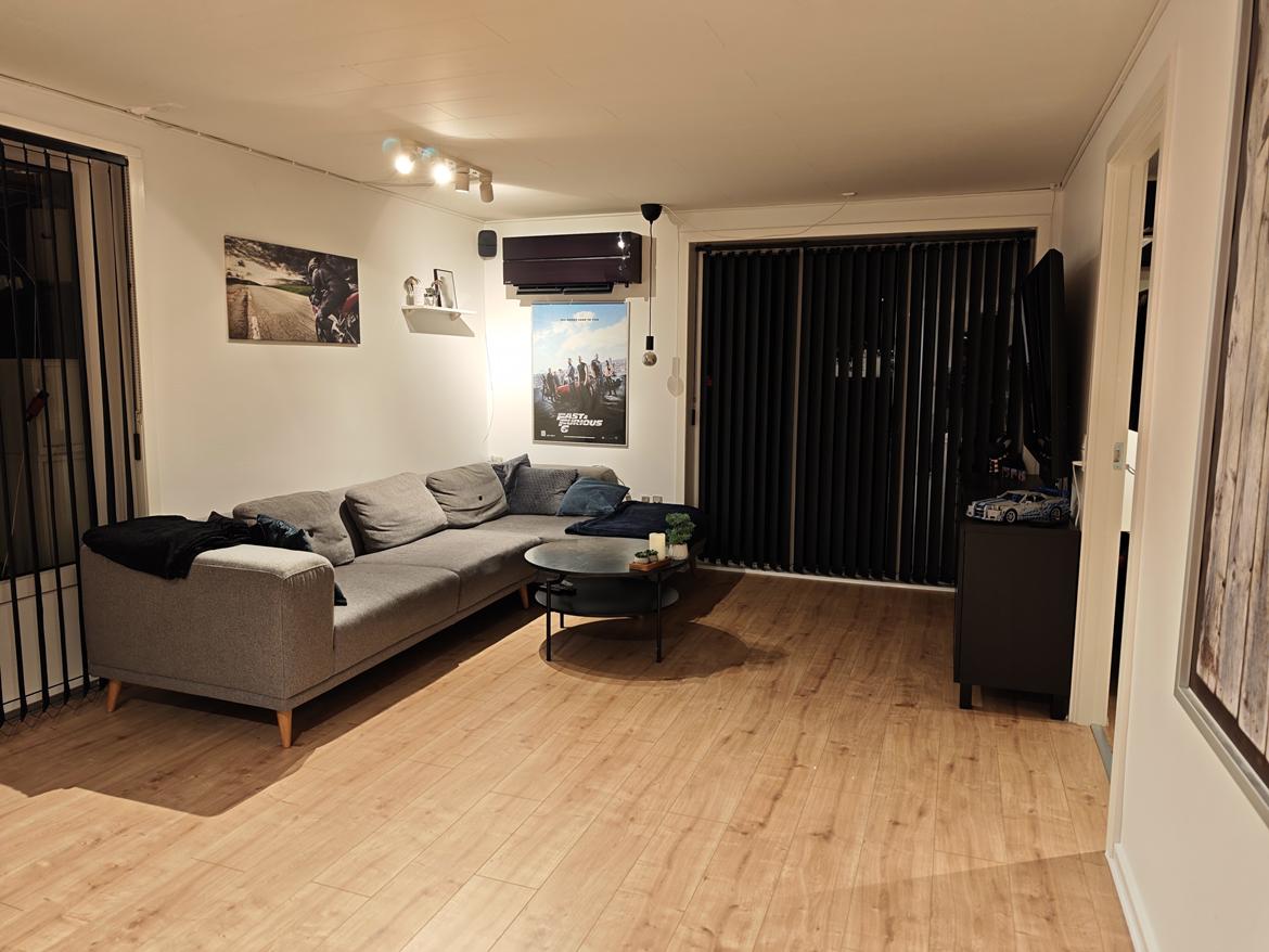 Villa 3 værelser, 2 badeværelser på lukket villavej - Stuen med sofagruppen  billede 30