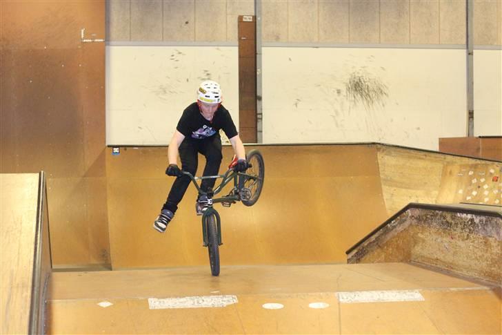 Vejgaard Skatehal - BMX billede 3