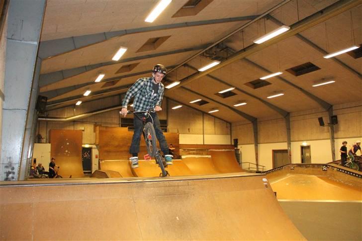 Vejgaard Skatehal - BMX billede 4