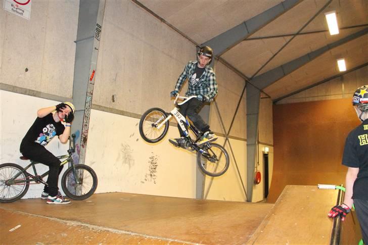 Vejgaard Skatehal - BMX billede 9