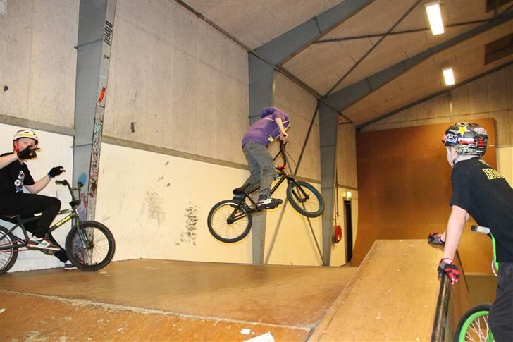 Vejgaard Skatehal - BMX billede 10