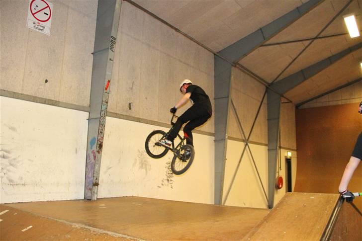 Vejgaard Skatehal - BMX billede 12