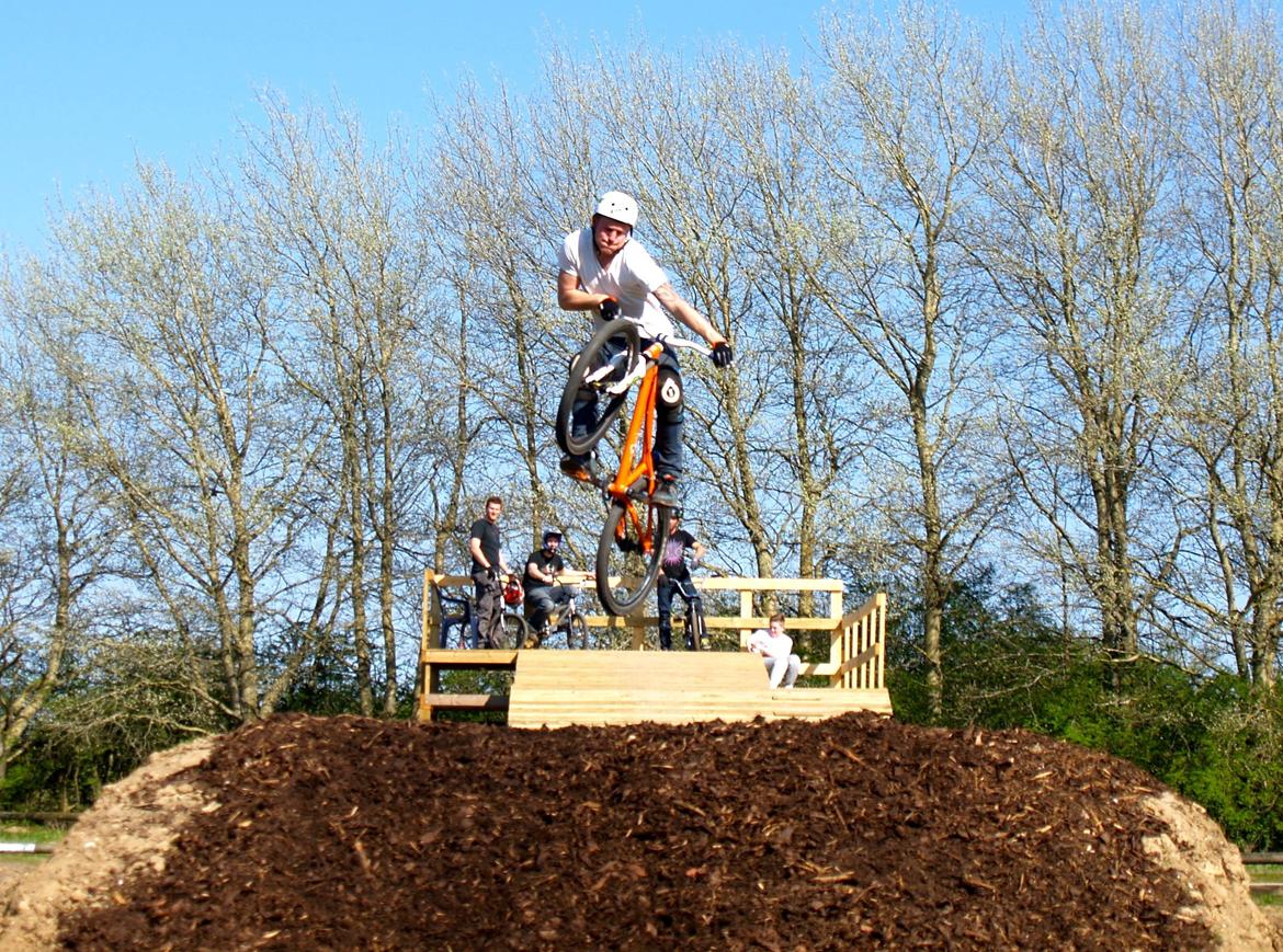 Århus DIRT JUMP PARK  "Engen" - Fra d. 1/5-12 billede 8
