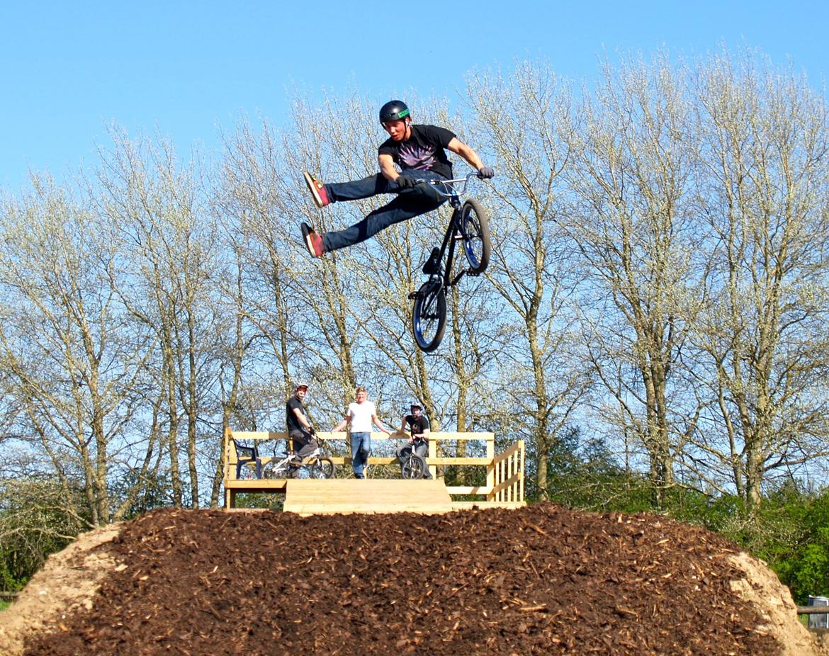 Århus DIRT JUMP PARK  "Engen" - Fra d. 1/5-12 billede 9