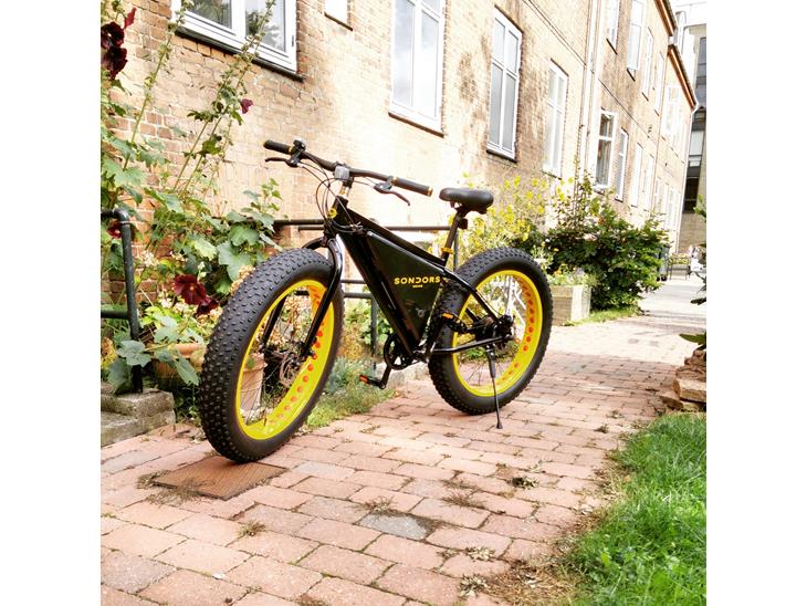 {{currentPhoto.altText}} billede {{currentPhoto.number}}