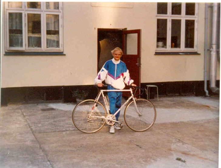 Mine cykler gennem tiden - 1993: Min første racer: Vicini stålramme med shimano 105 7 spd. billede 1