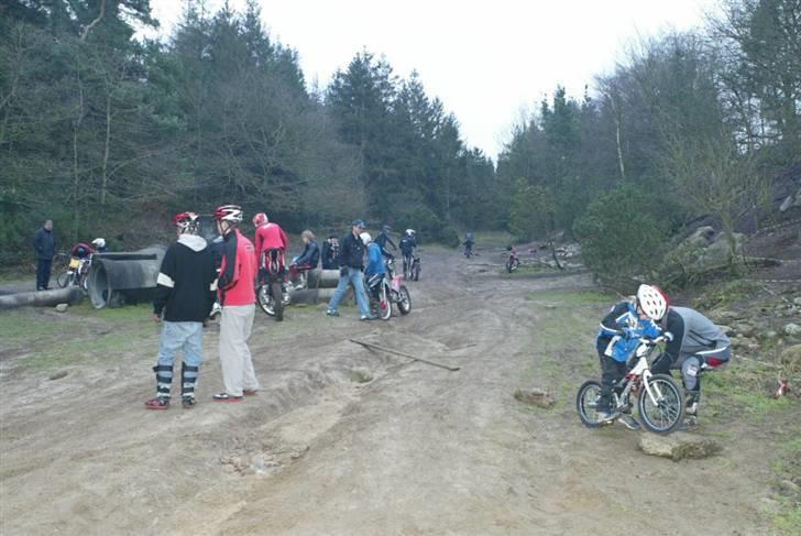 Sjov på MC og cykel trial billede 8