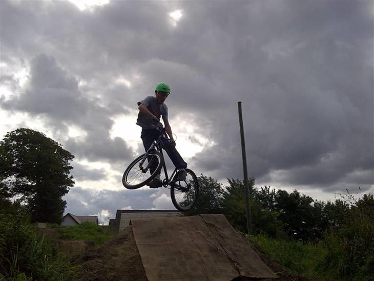 {{currentPhoto.altText}} billede {{currentPhoto.number}}