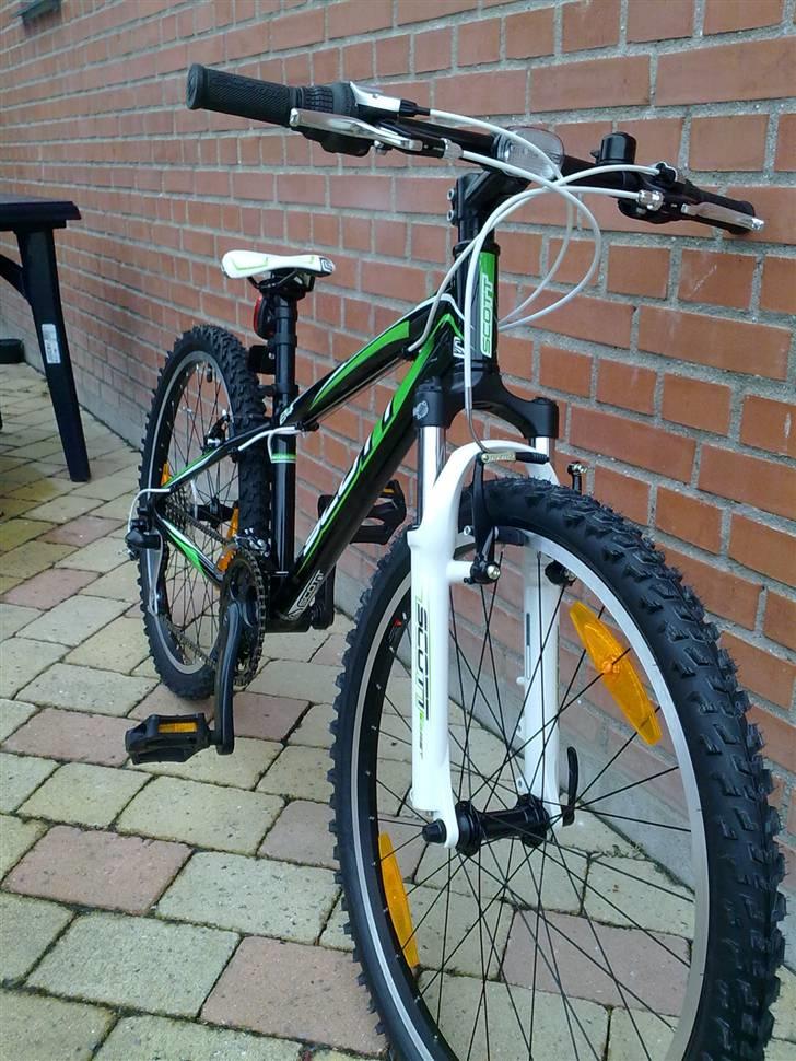 Min datter`s scott scale jr 24  billede 2