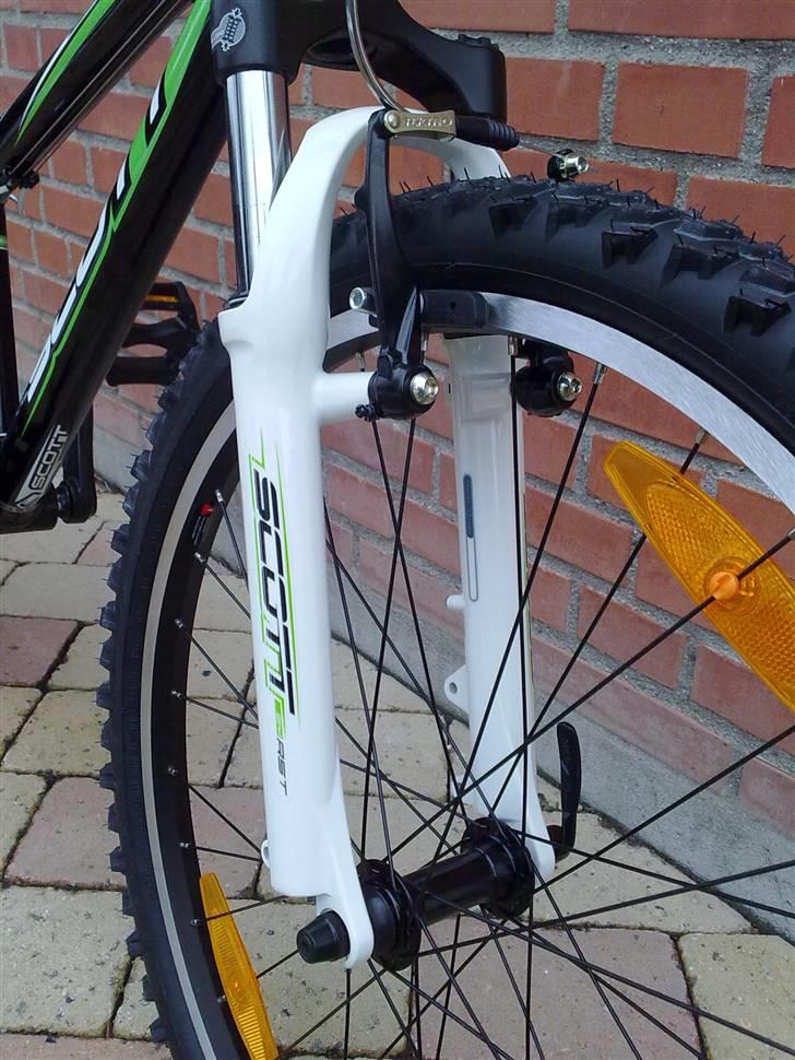 Min datter`s scott scale jr 24  billede 3